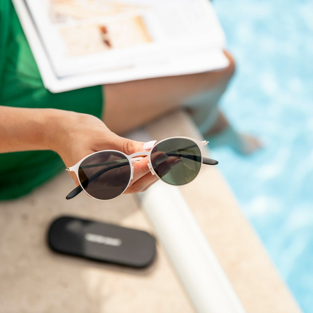 Joy Super Flat Sunglasses