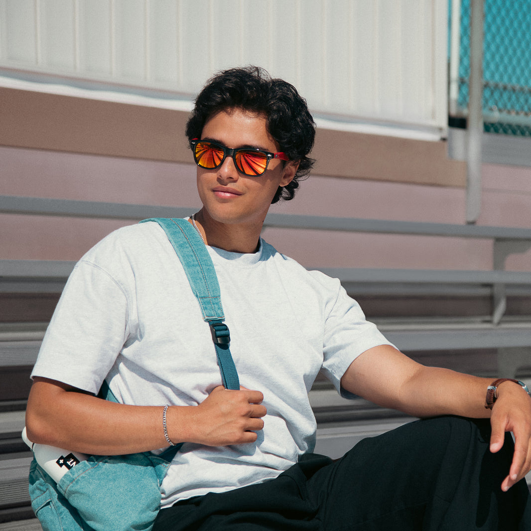 Visit Sun Georgia Bulldogs Way Sunglasses - Image 2