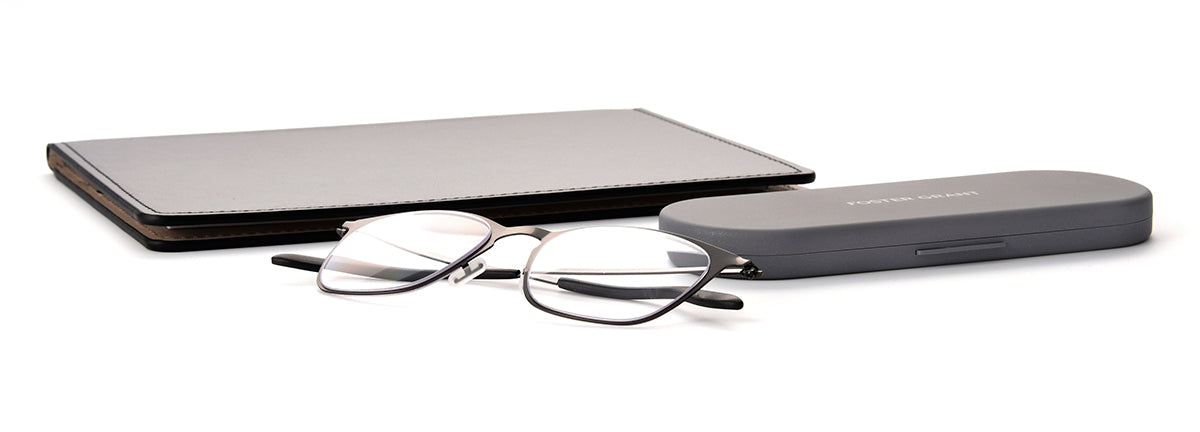 The Liam Super Flat Blue Light Glasses by Foster Grant®
